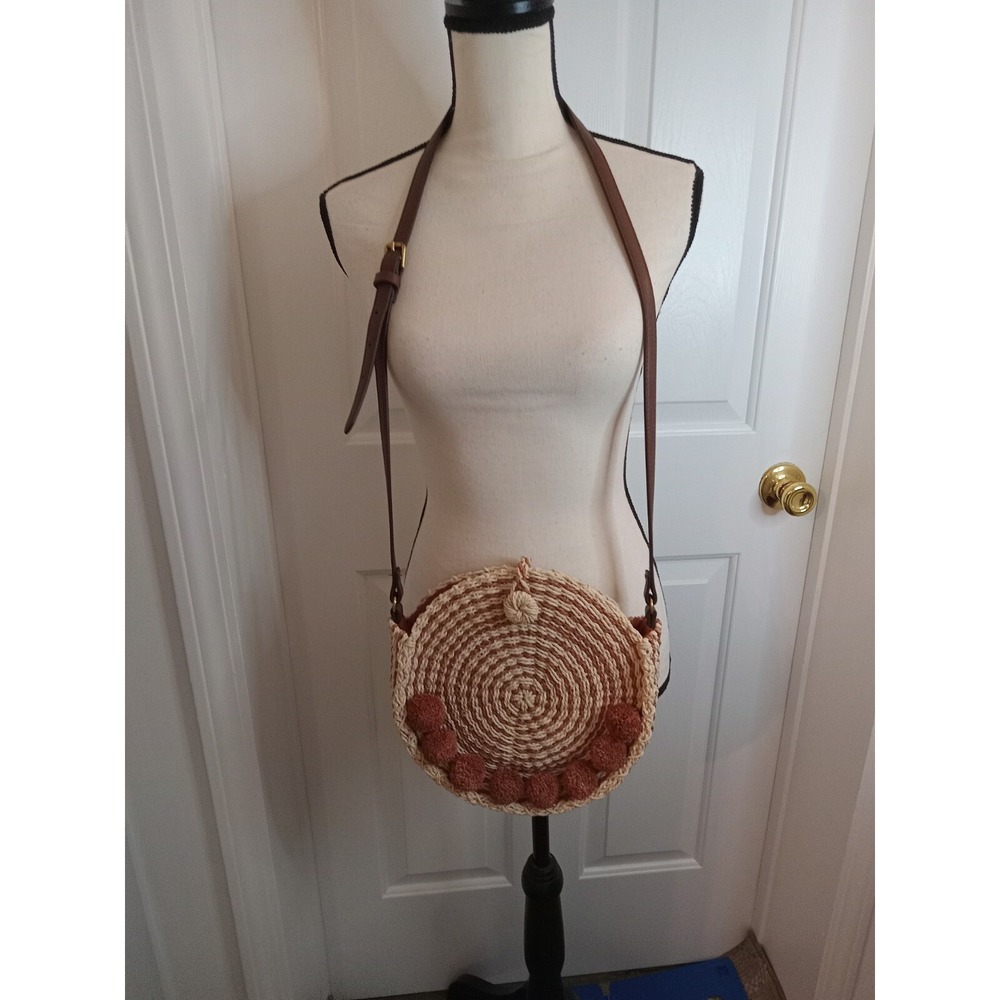 Fossil Round Straw Shoulder Bag Cute Summer Bag.